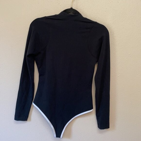 NIKE Women’s Long Sleeved Half Zip Bodysuit - Picture 6 of 9